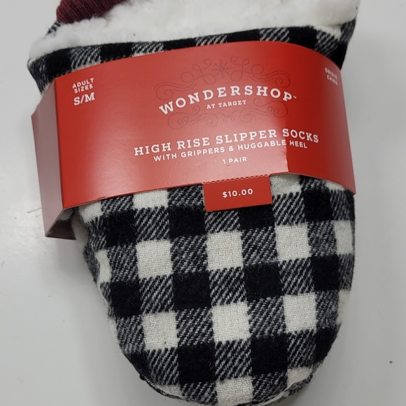 New! Wondershop Black & White Check Sherpa Lined Pull-On Slippers w/ Grippers - Picture 2 of 7